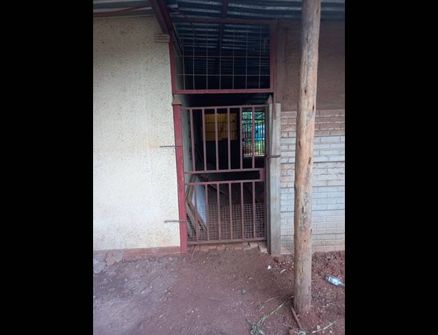 5 BEDROOM HOUSE FOR SALE IN MAKHADO